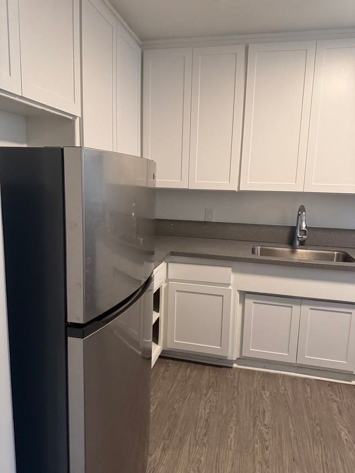 4066 Coco Ave Properties LLC - Photo 4 of 22