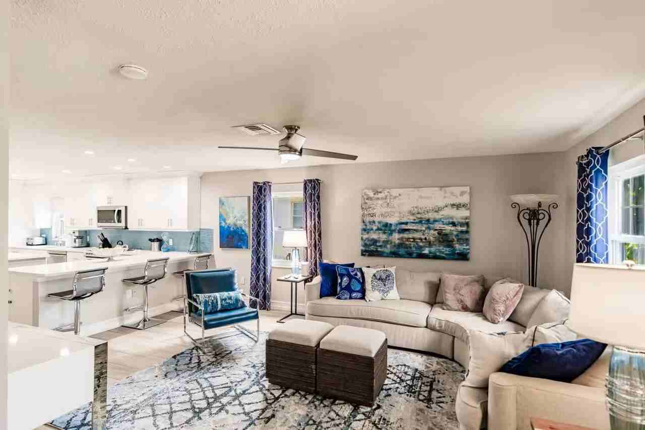 744 110th Ave N - Photo 6 of 25