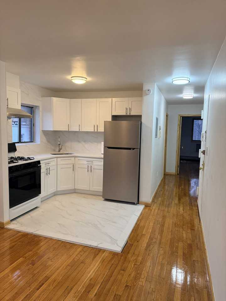 5909 48th Ave #3 - Photo 2 of 12