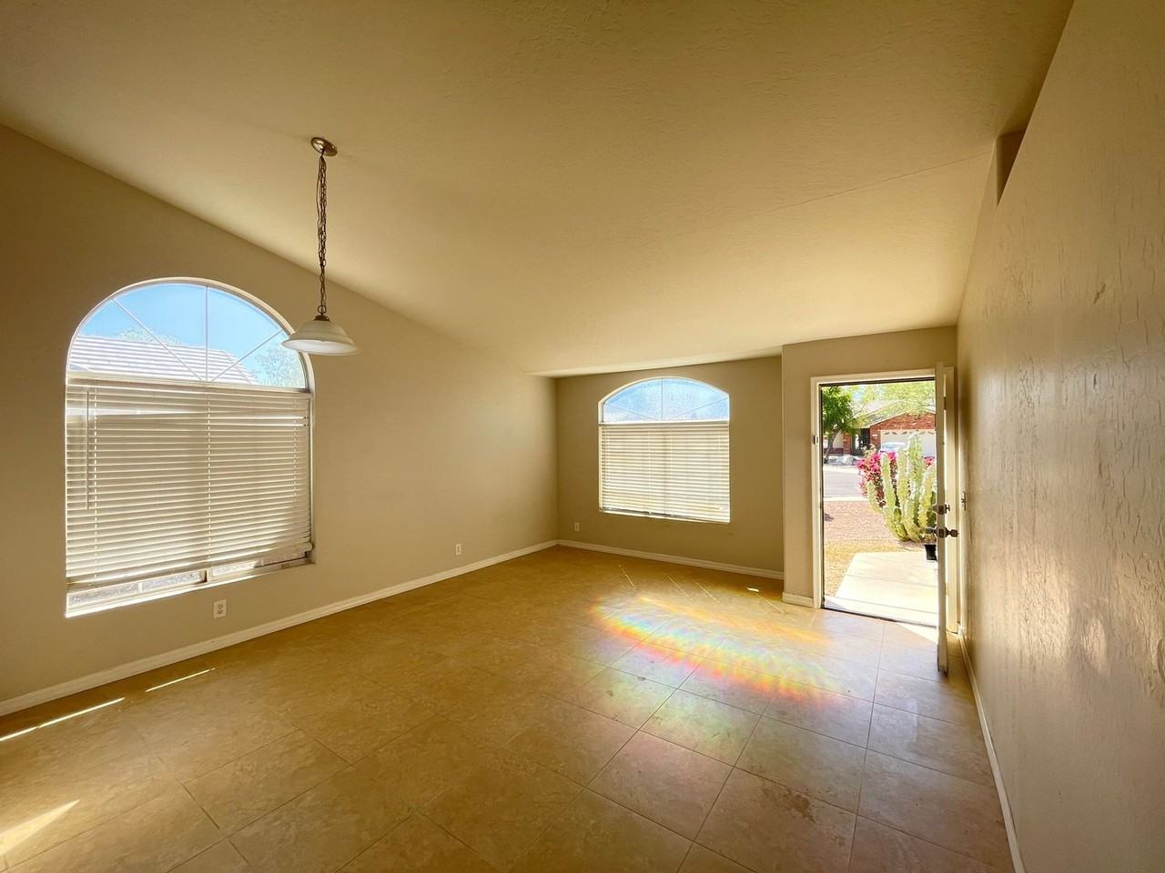 2894 E Pony Ct - Photo 3 of 18