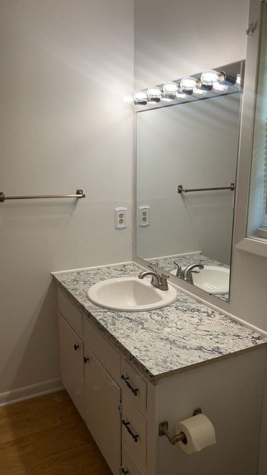 2415 21st Ave N - Photo 3 of 14