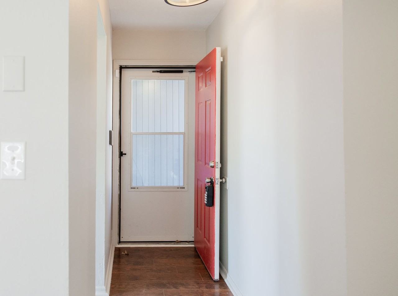 10517 N Mckinley Ave - Photo 6 of 22