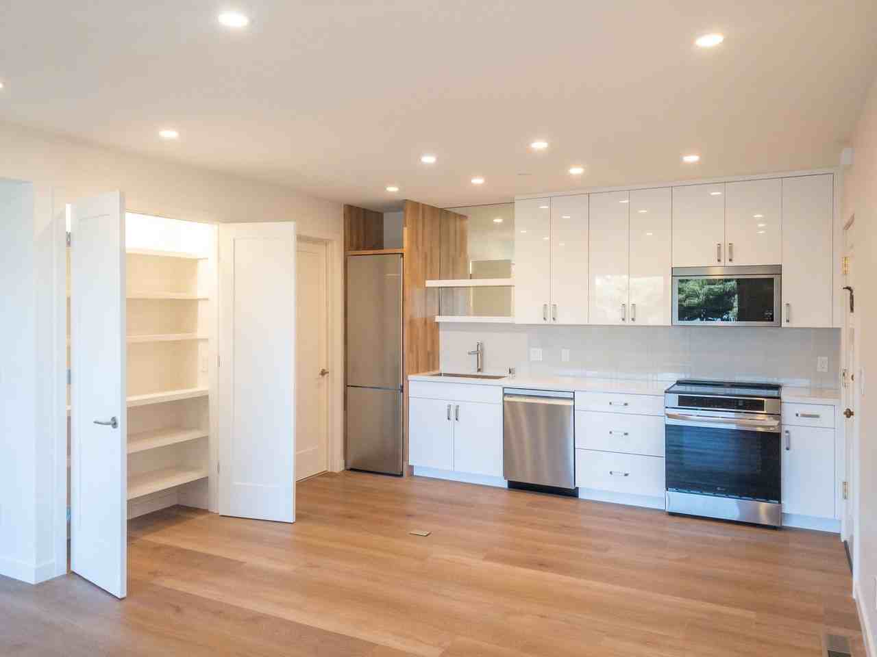 10A 2nd St - Photo 4 of 24