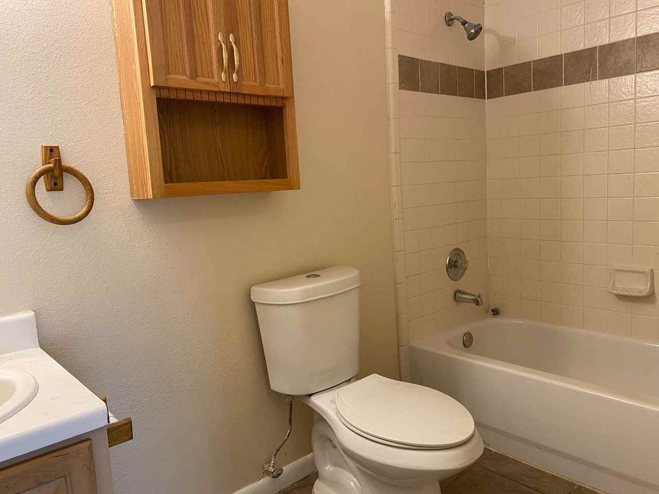 7545 Windsor Oaks - Photo 2 of 13