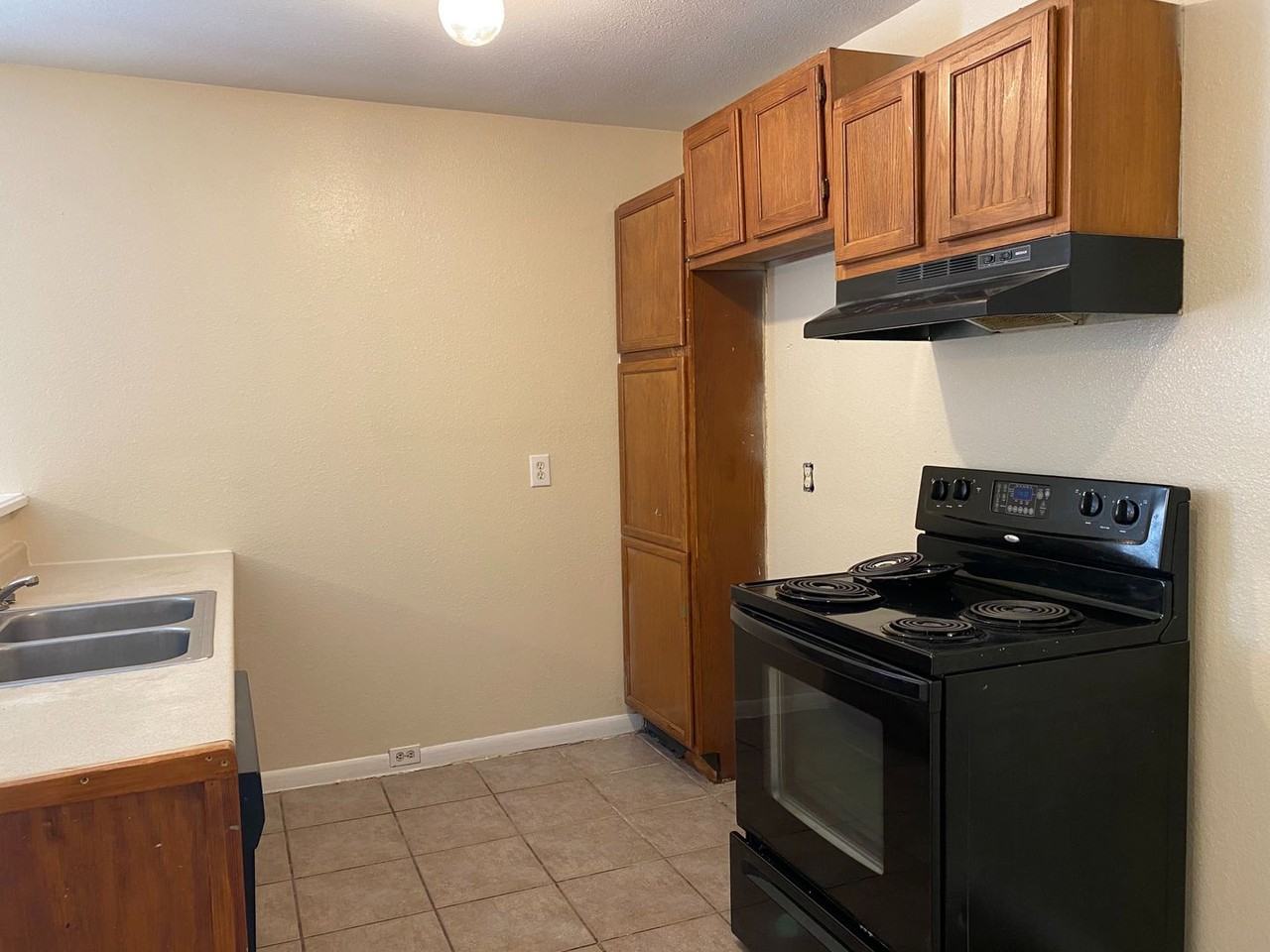 7545 Windsor Oaks - Photo 4 of 13