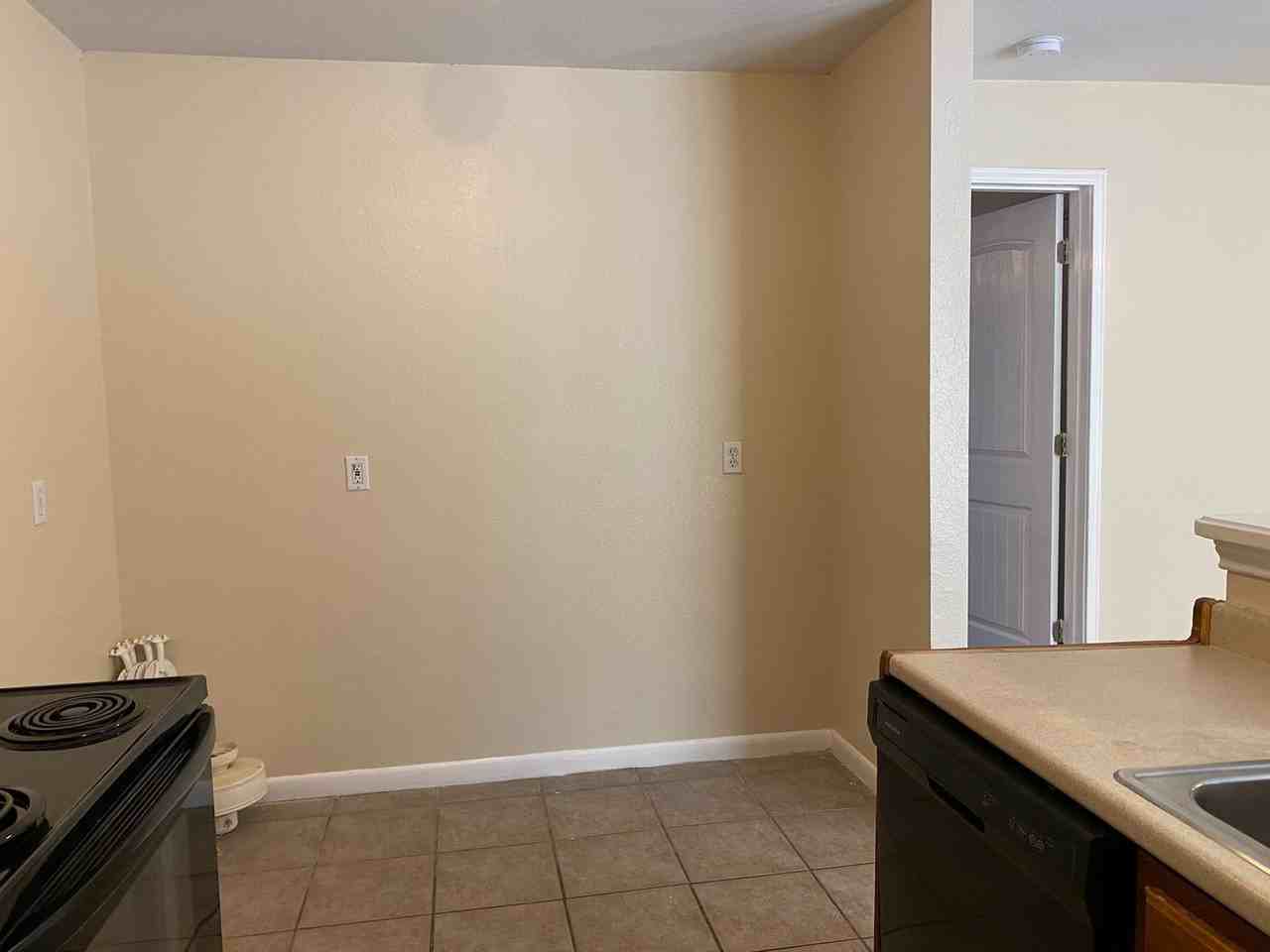 7545 Windsor Oaks - Photo 5 of 13