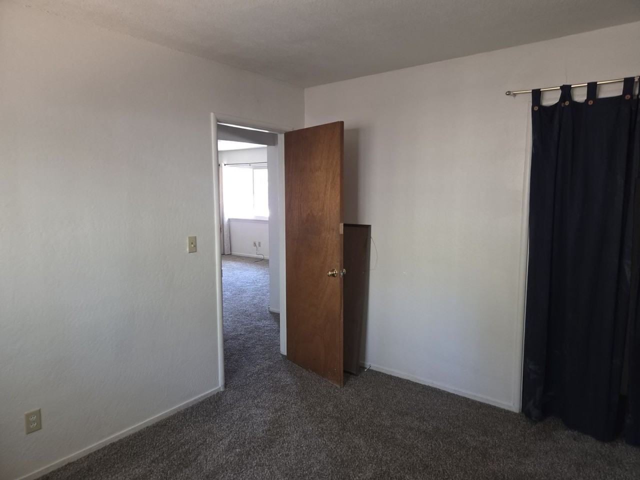 1463 Glenwood Way - Photo 7 of 20