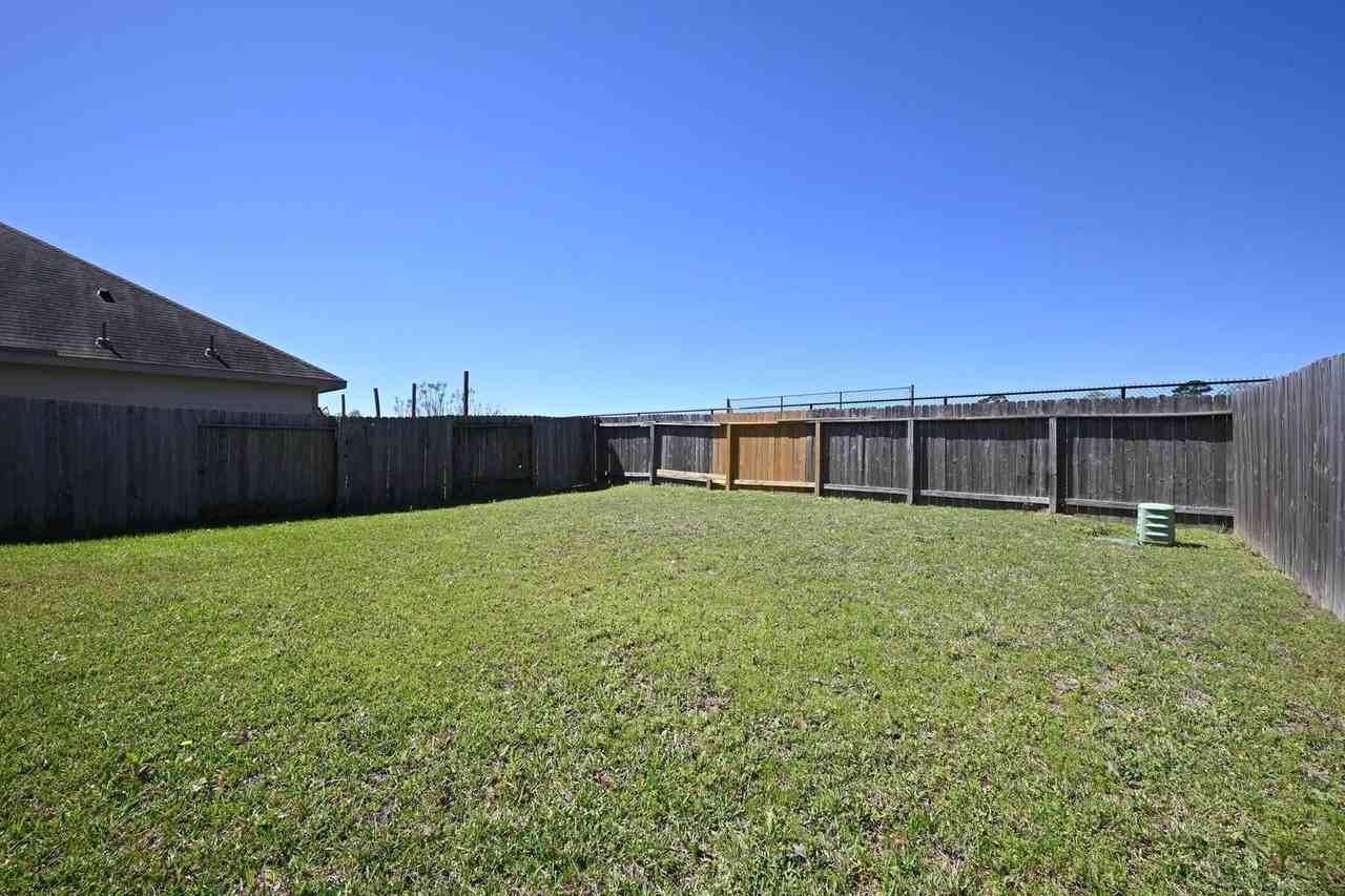 10331 Admirable Path - Photo 6 of 35