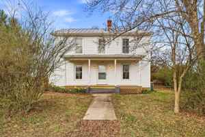 featured image of 1839 Spring Hill Rd