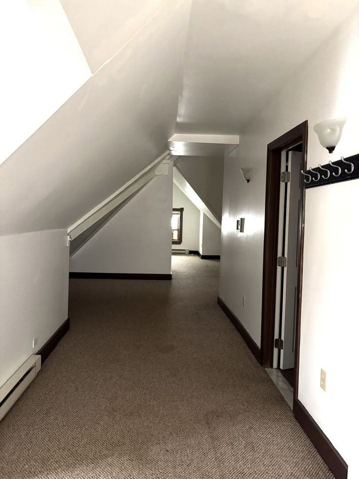 72 Hanks St - Photo 7 of 8