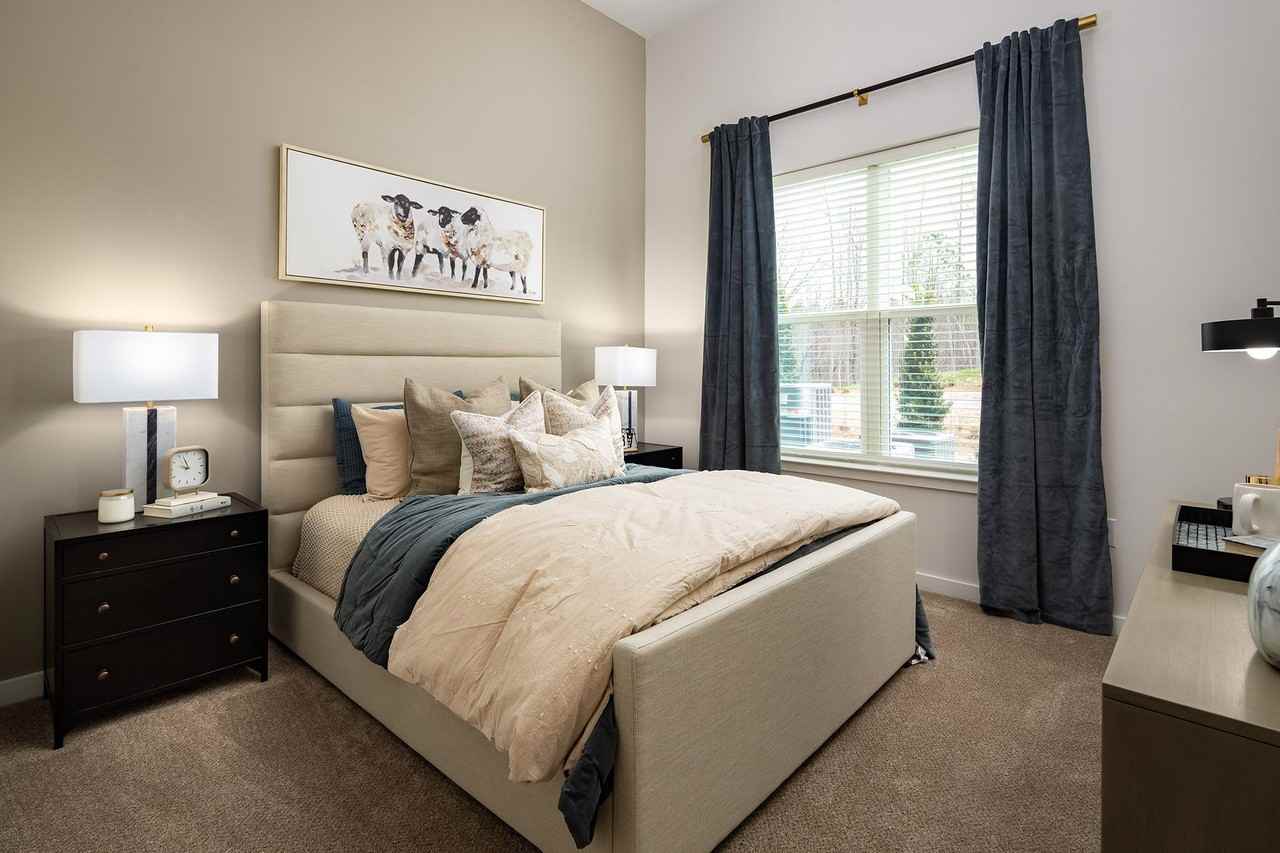 Aura Creekside Apartments - Photo 7 of 36