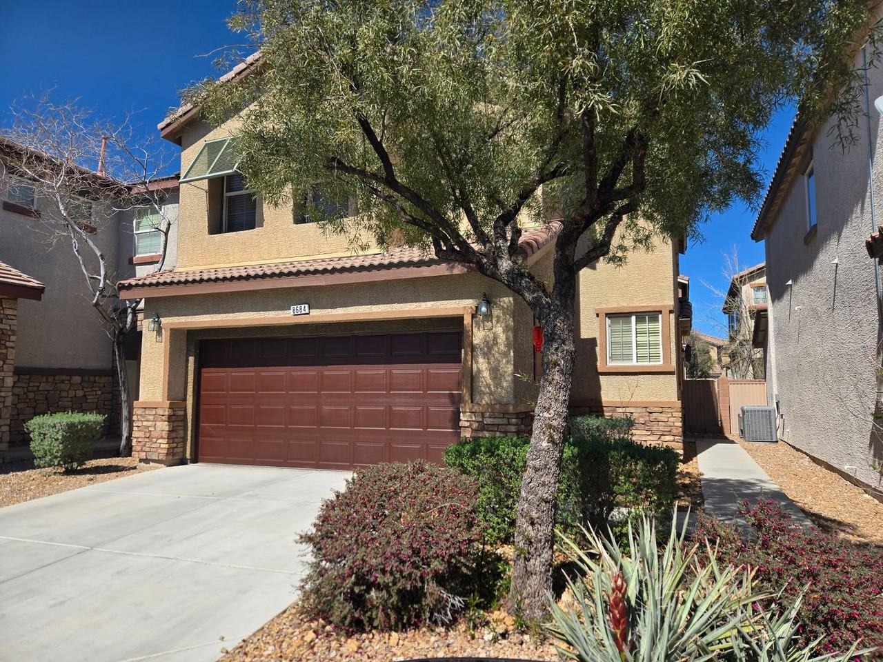 8684 Diamond Sand Ave - Photo 2 of 22
