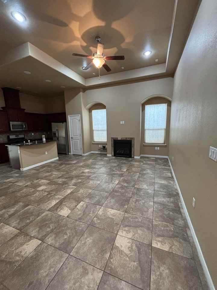 3635 Santa Adriana Ave - Photo 2 of 25