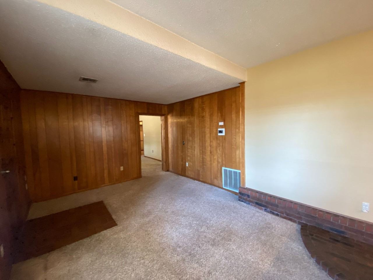 6017 Nw 56th St - Photo 4 of 27