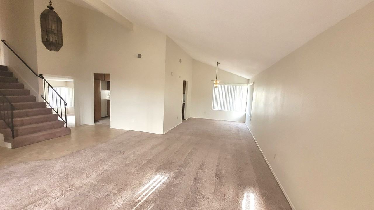 8817 Twin Trails Dr - Photo 2 of 18