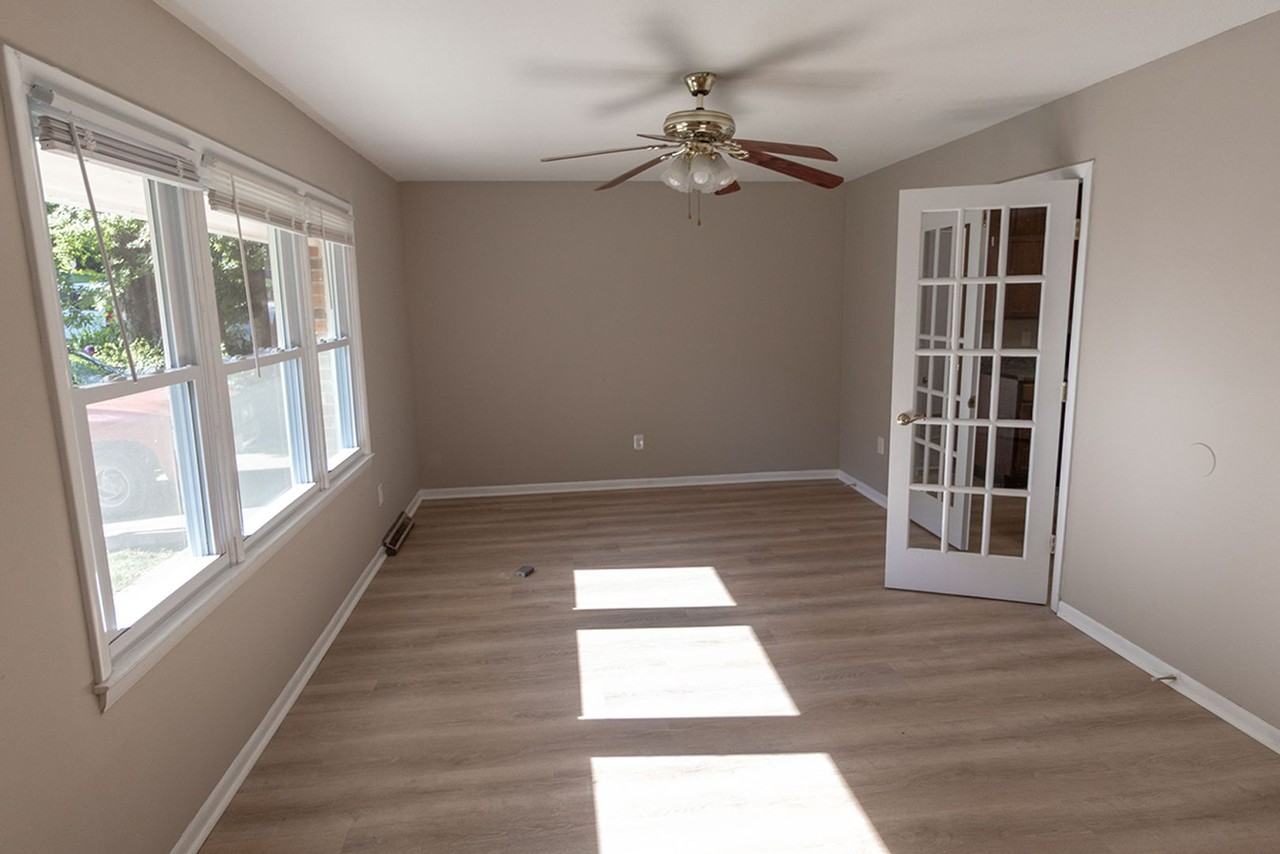 3006 Lynnwood Dr - Photo 5 of 43