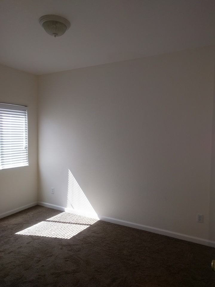 1270 Expedition St - Photo 5 of 9