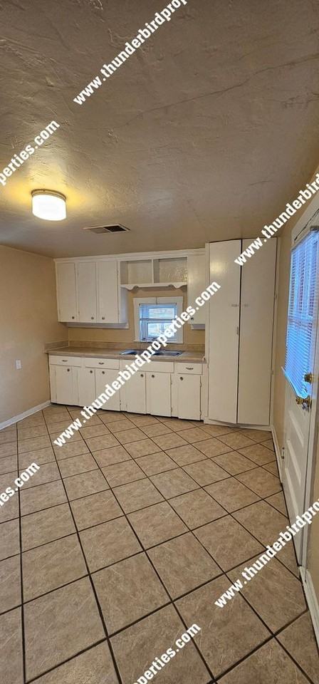 223 Mescalero Rd Nw - Photo 3 of 12