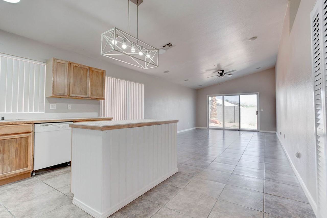 1716 Anchor Dr - Photo 6 of 38