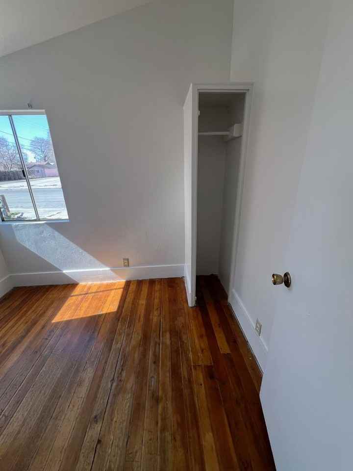 27 E Park St - Photo 7 of 15