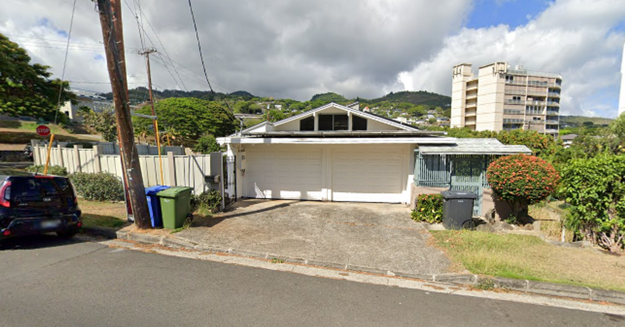 1306 Prospect St - Photo 2 of 18