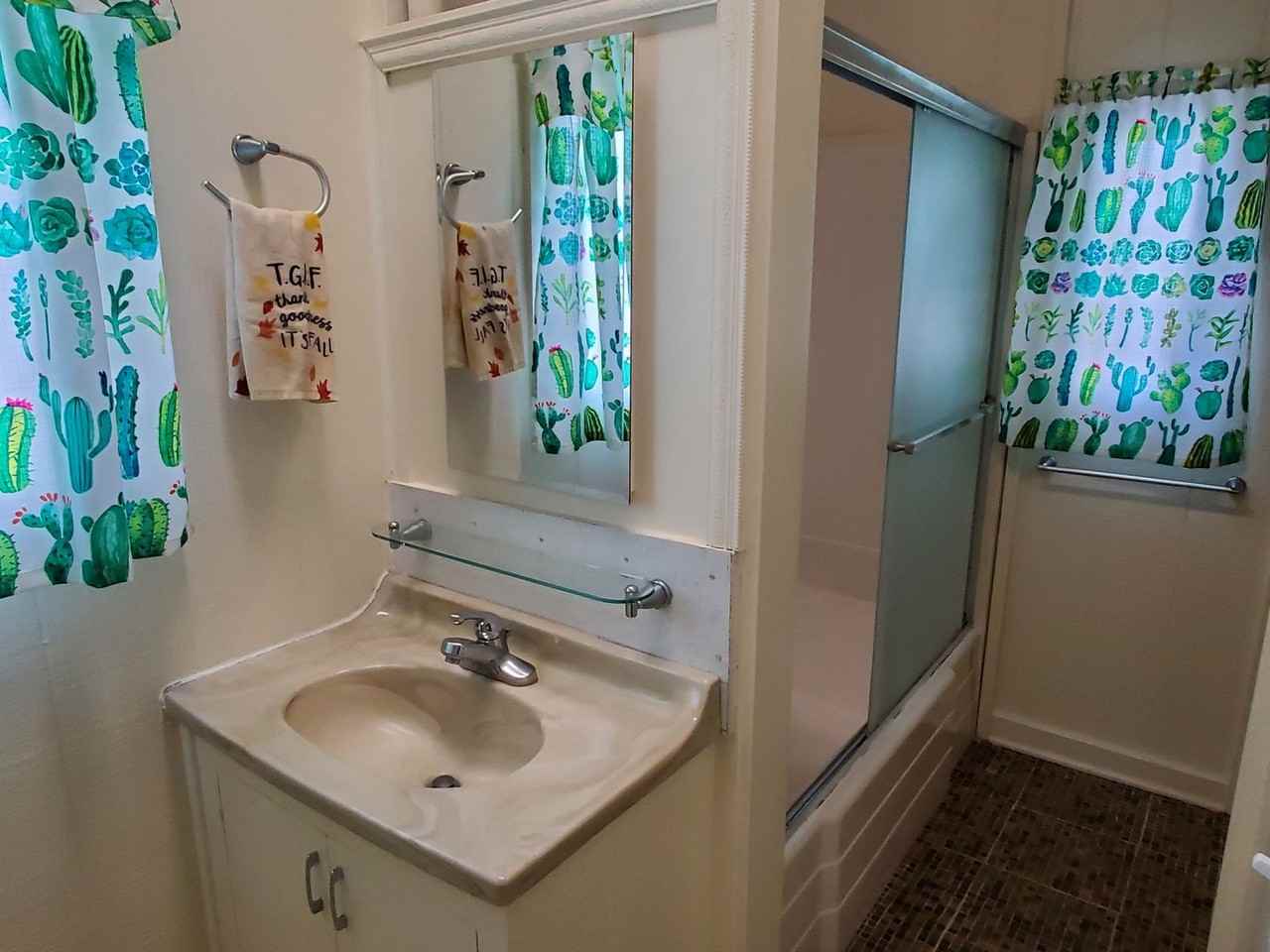 1306 Prospect St - Photo 6 of 18