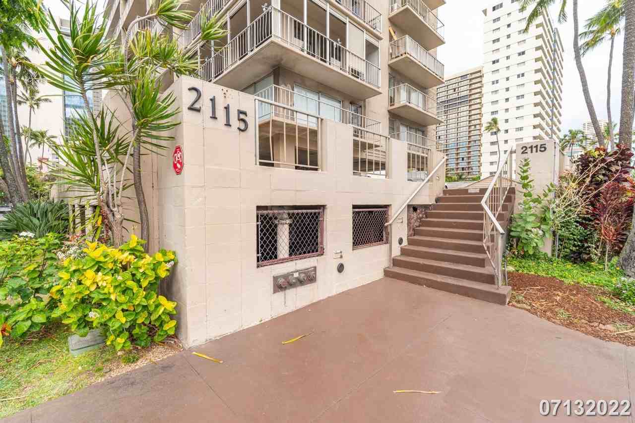 2115 Ala Wai Blvd #1403 - Photo 3 of 26