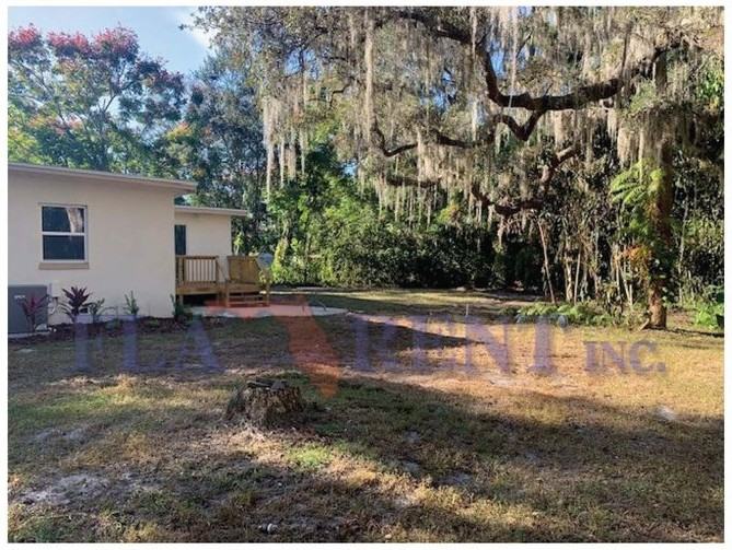 170 W Main St - Photo 3 of 17