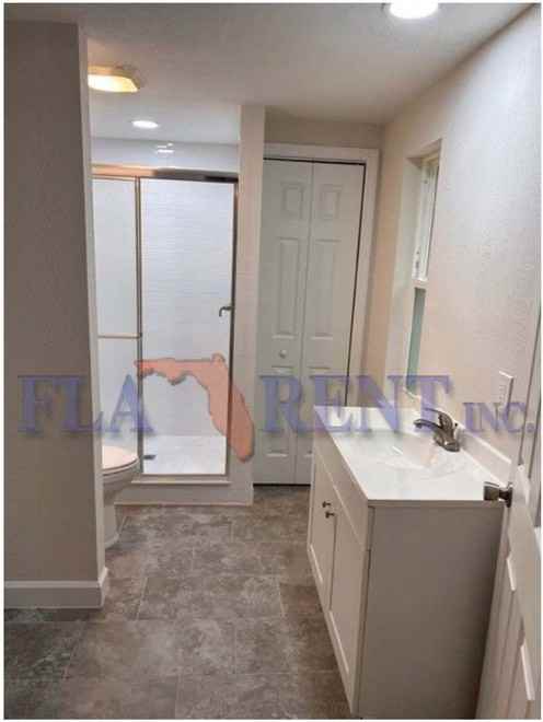 170 W Main St - Photo 7 of 17