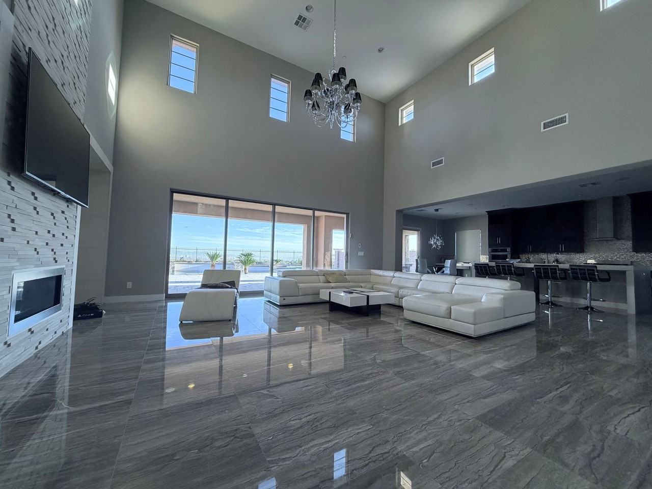 56 Olympia Chase Dr - Photo 3 of 50