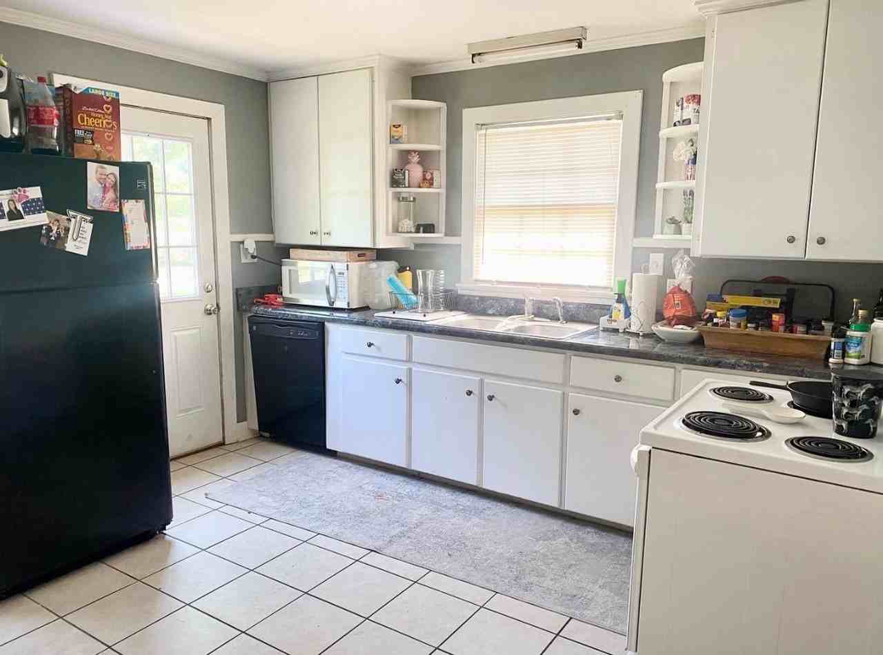 1111 Park St - Photo 3 of 8