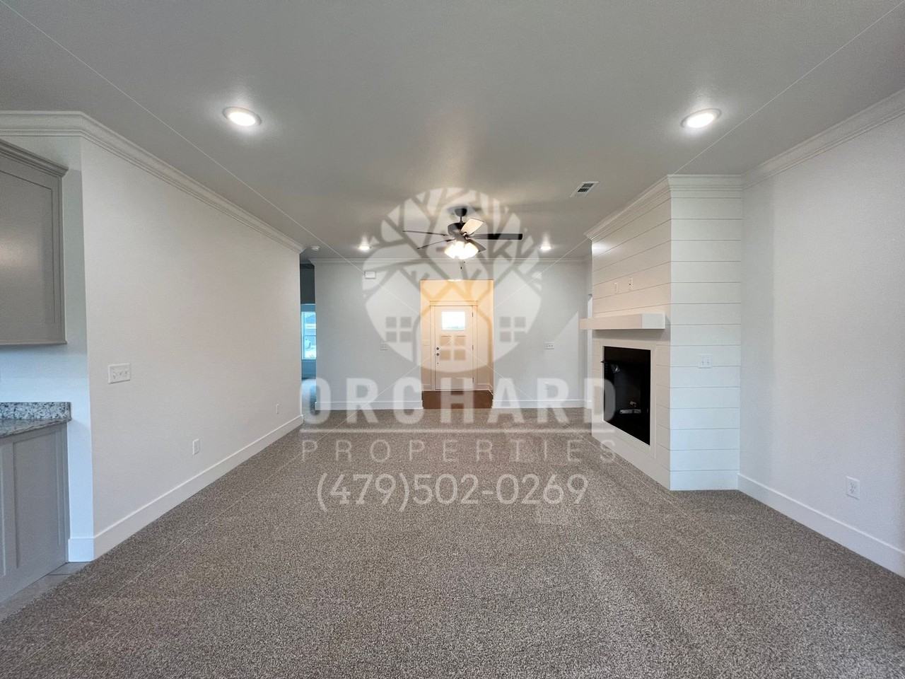 1809 E Hudson Dr - Photo 3 of 18