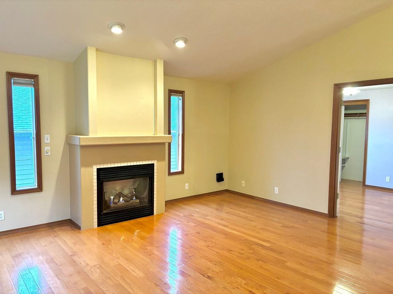 4537 Sw Arnold St - Photo 3 of 31