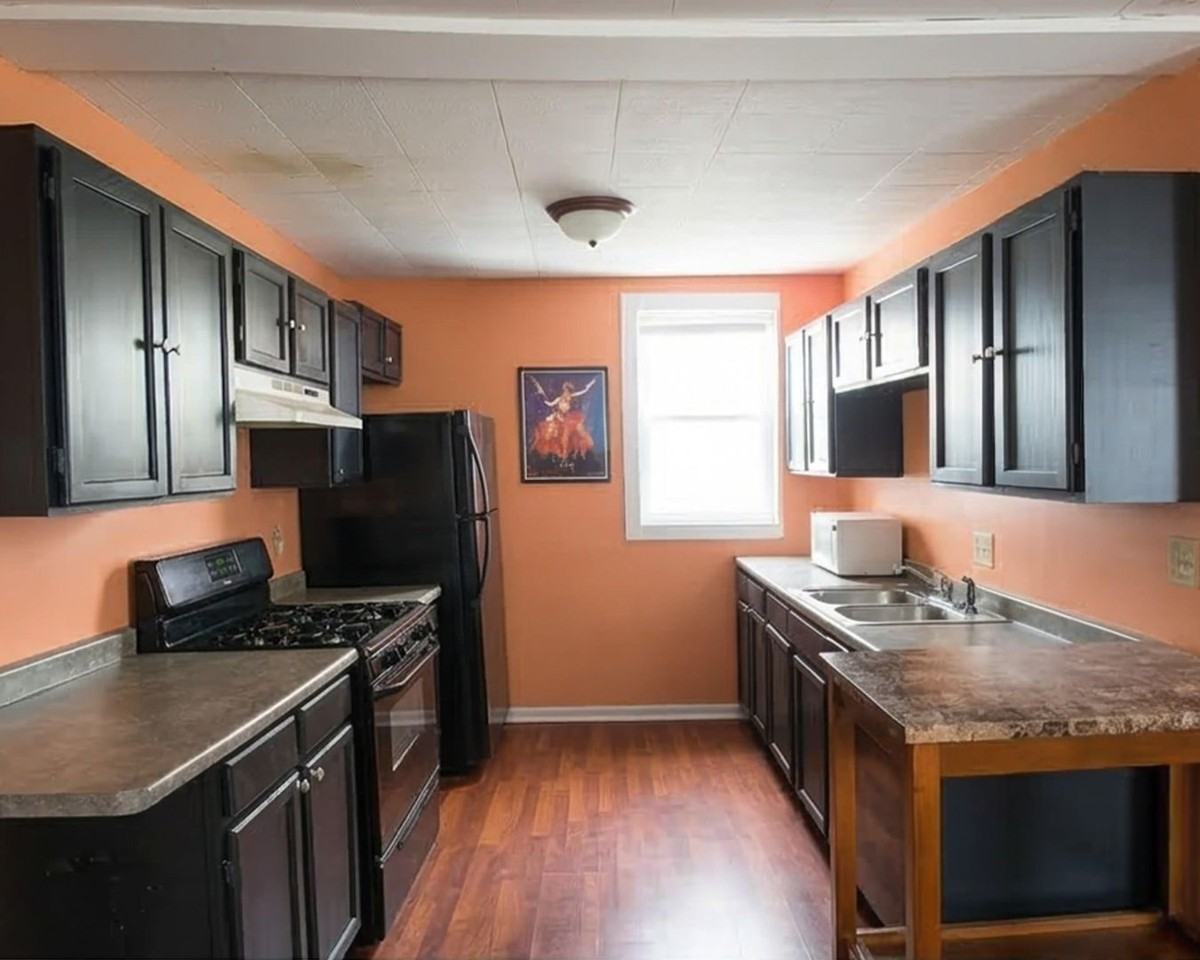 30 Chase St - Photo 3 of 26