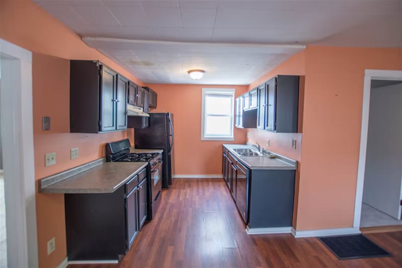 30 Chase St - Photo 4 of 26