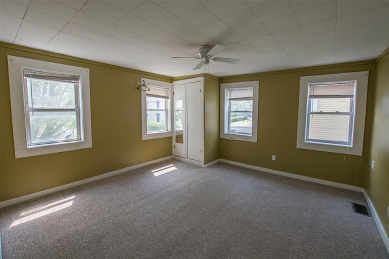 30 Chase St - Photo 6 of 26