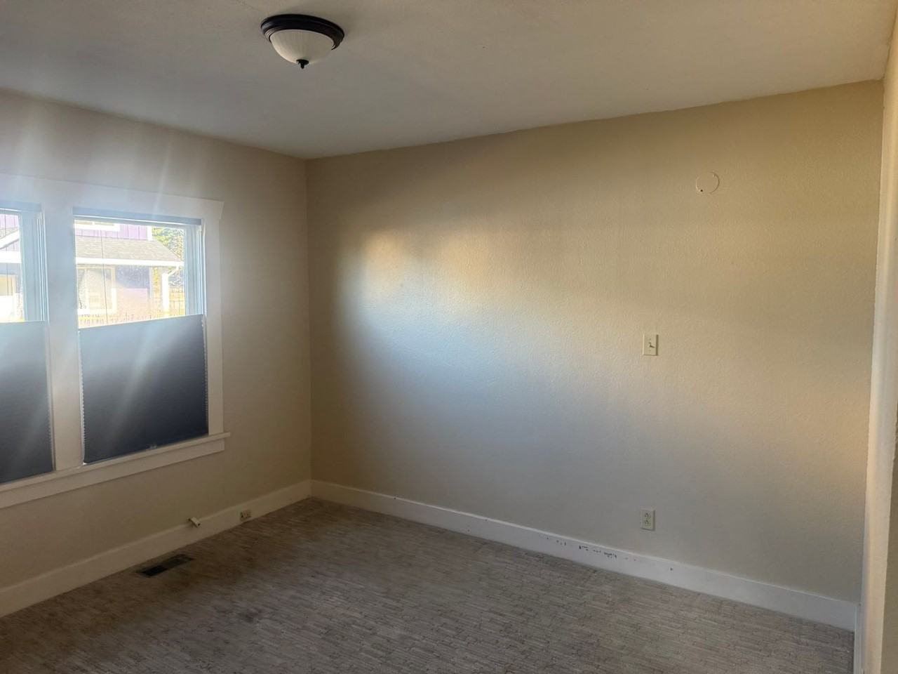 9770 Se Stanley Ave - Photo 3 of 20