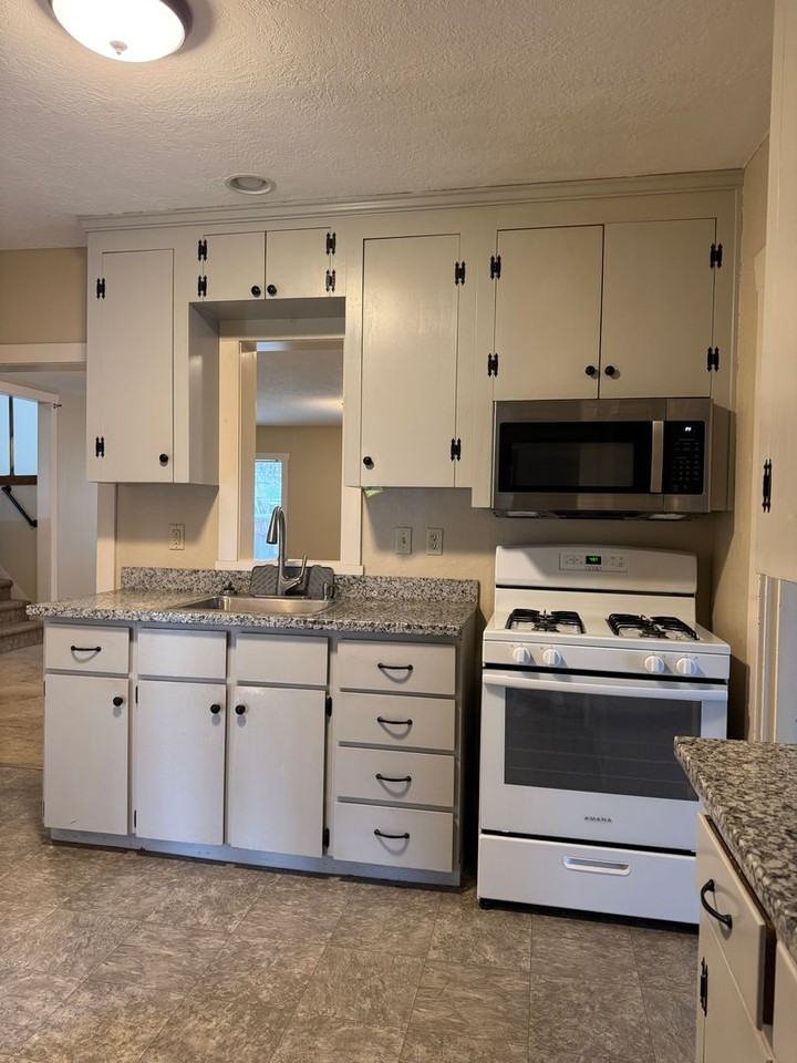 9770 Se Stanley Ave - Photo 6 of 20