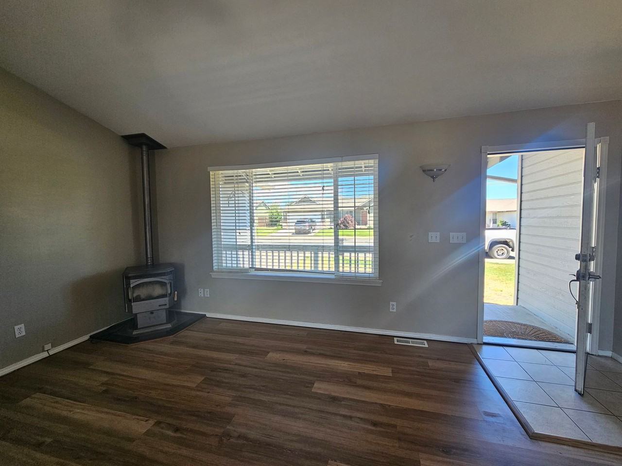 1903 N Trails Edge Dr - Photo 4 of 28