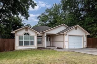 201 Elises Cir - Photo 1 of 1