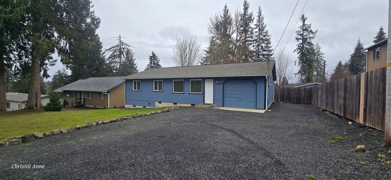 2261 E Crestview Dr - Photo 2 of 27