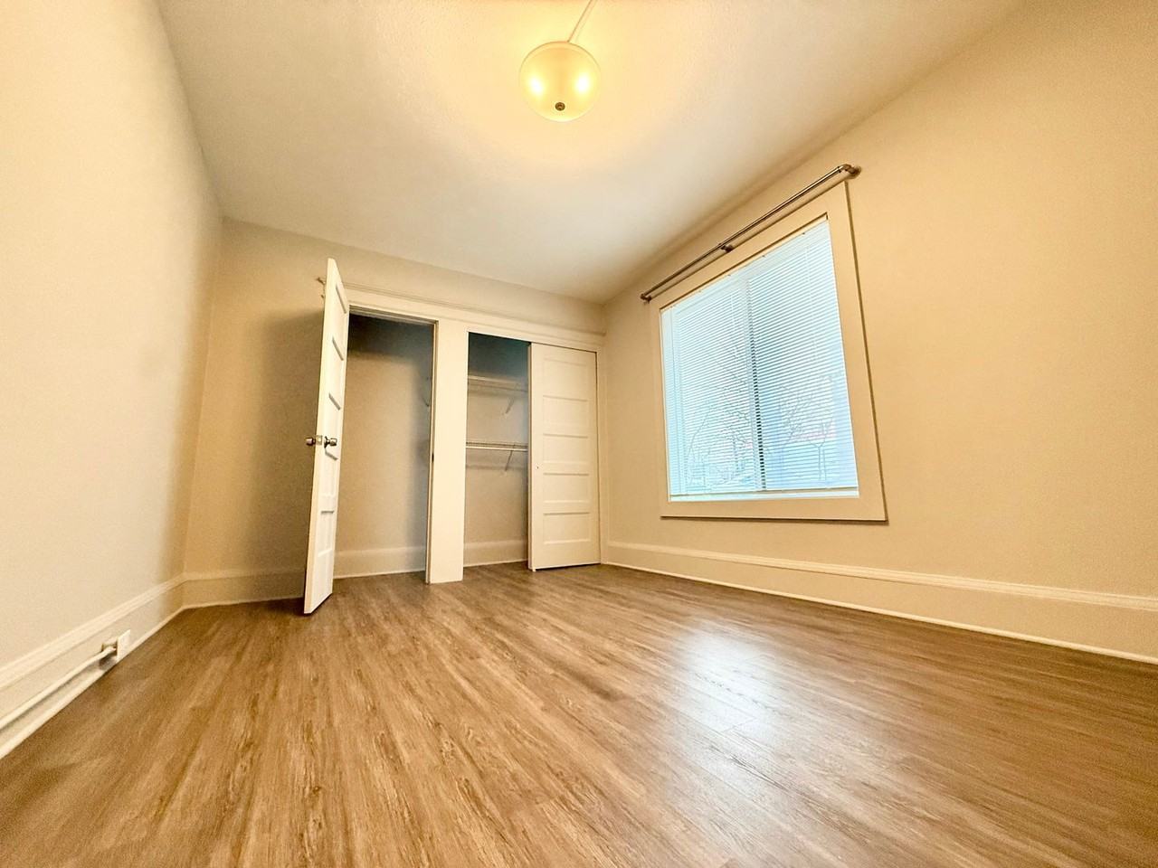 814 Columbia St - Photo 7 of 27