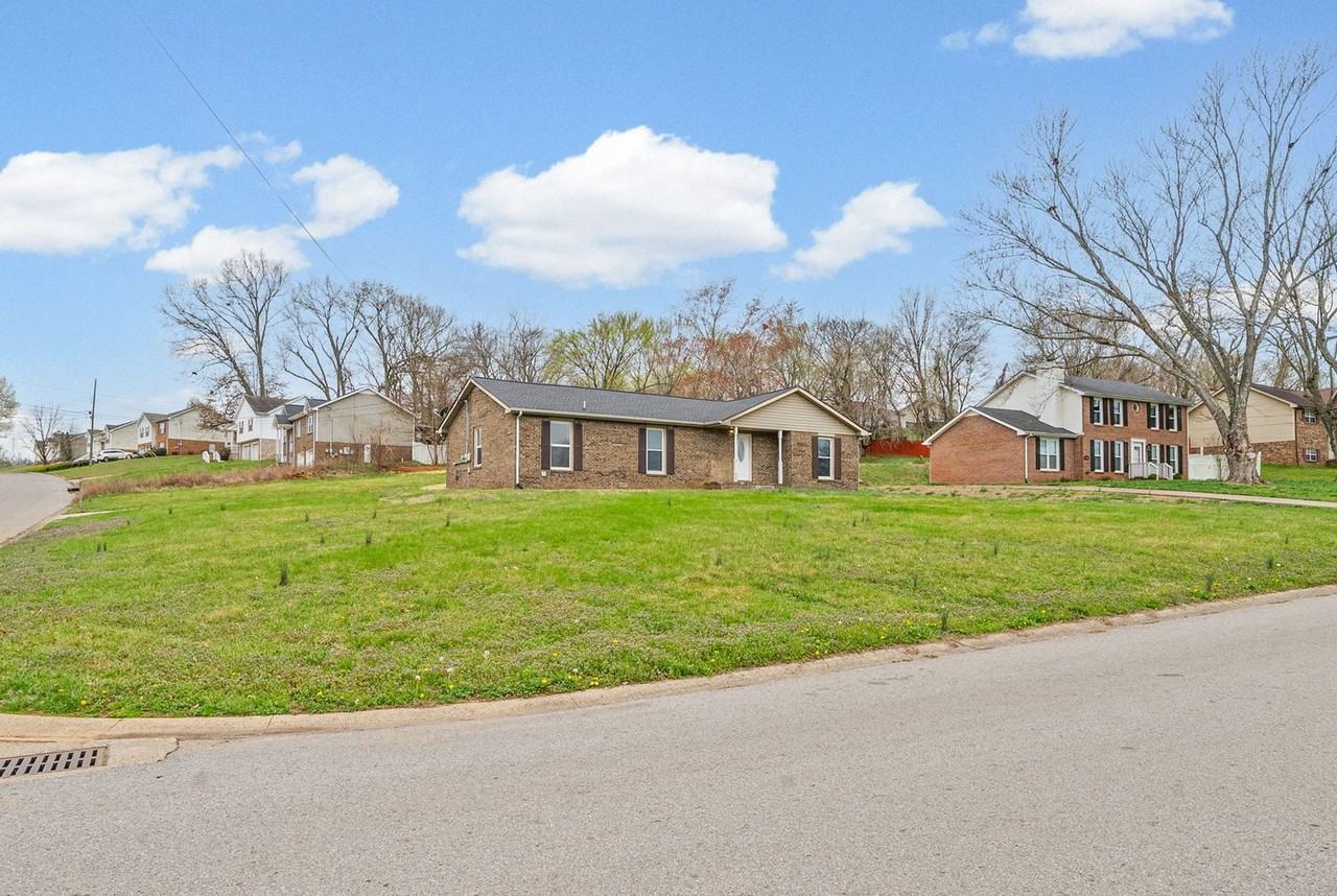 1710 Broadripple Dr - Photo 2 of 27