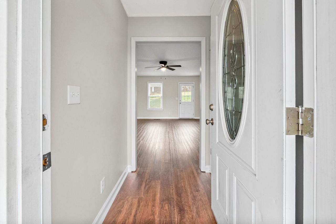 1710 Broadripple Dr - Photo 5 of 27