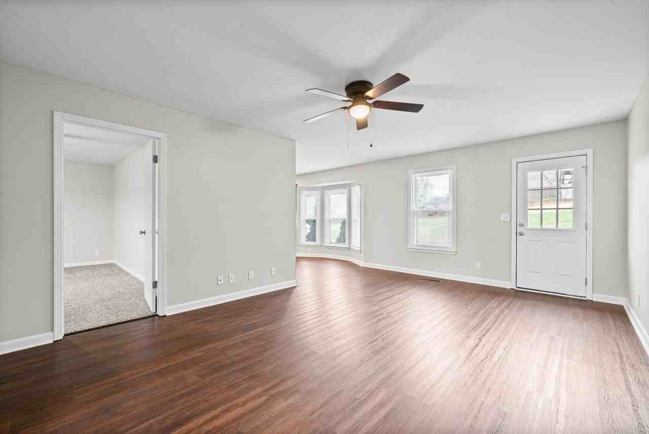 1710 Broadripple Dr - Photo 6 of 27