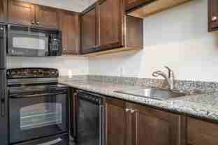 455 NE 24th Ave - Photo 1 of 1