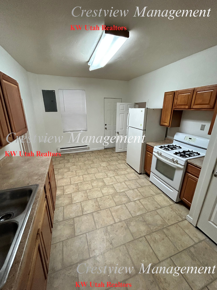 460 N Erie Pl - Photo 6 of 16