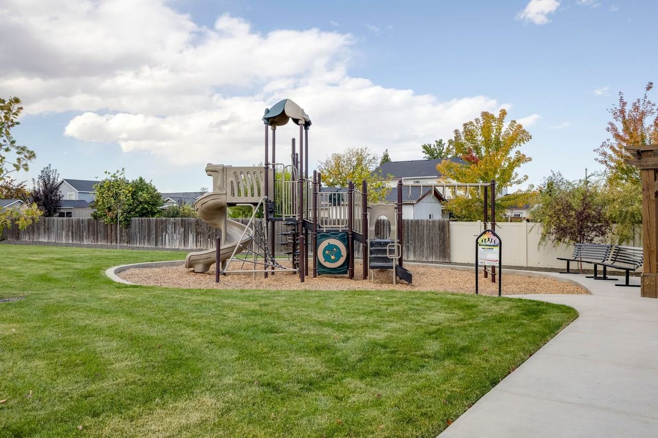 Virginia Park Apartments - Photo 2 of 9