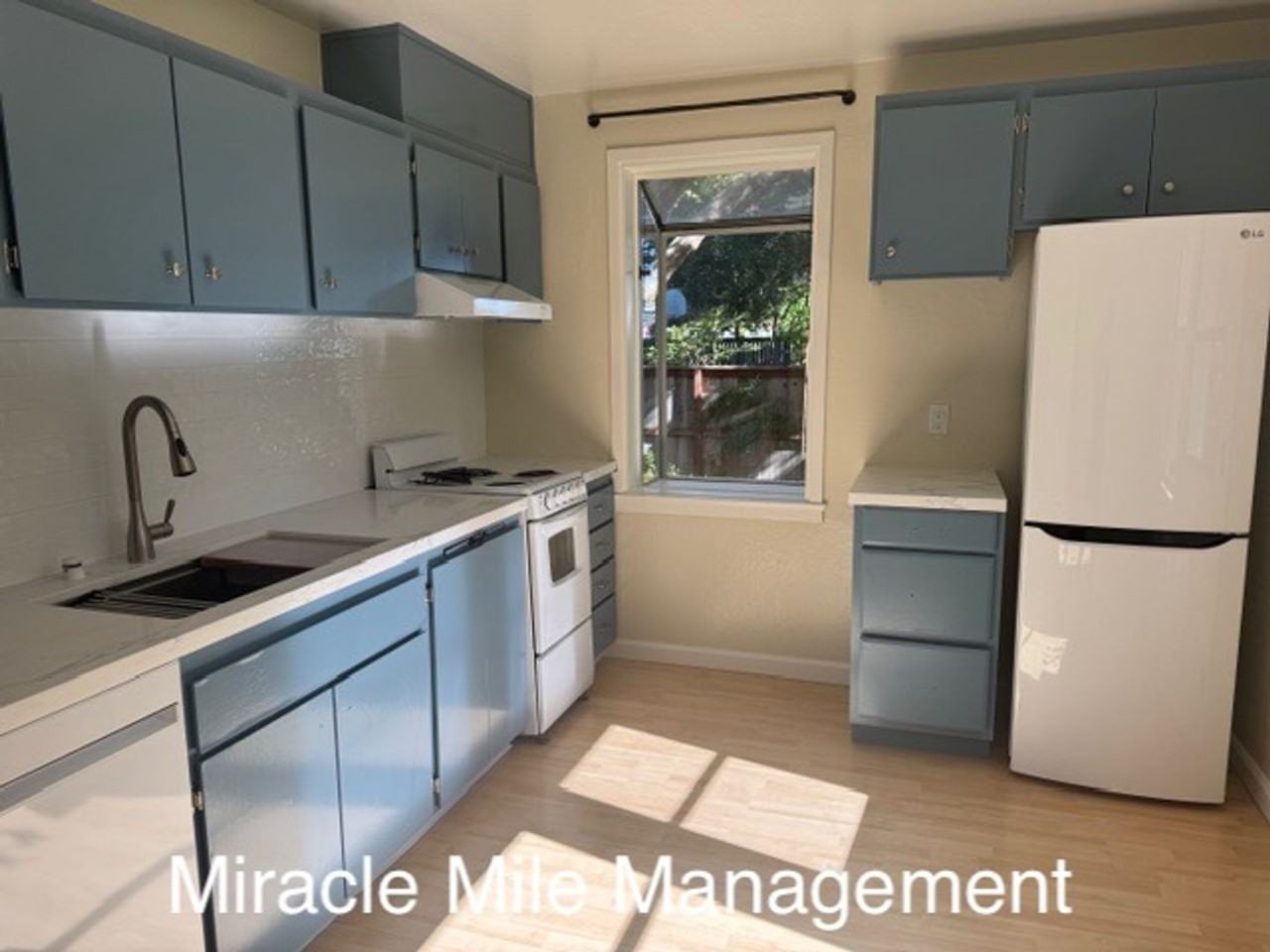 96 Martin Dr - Photo 7 of 13