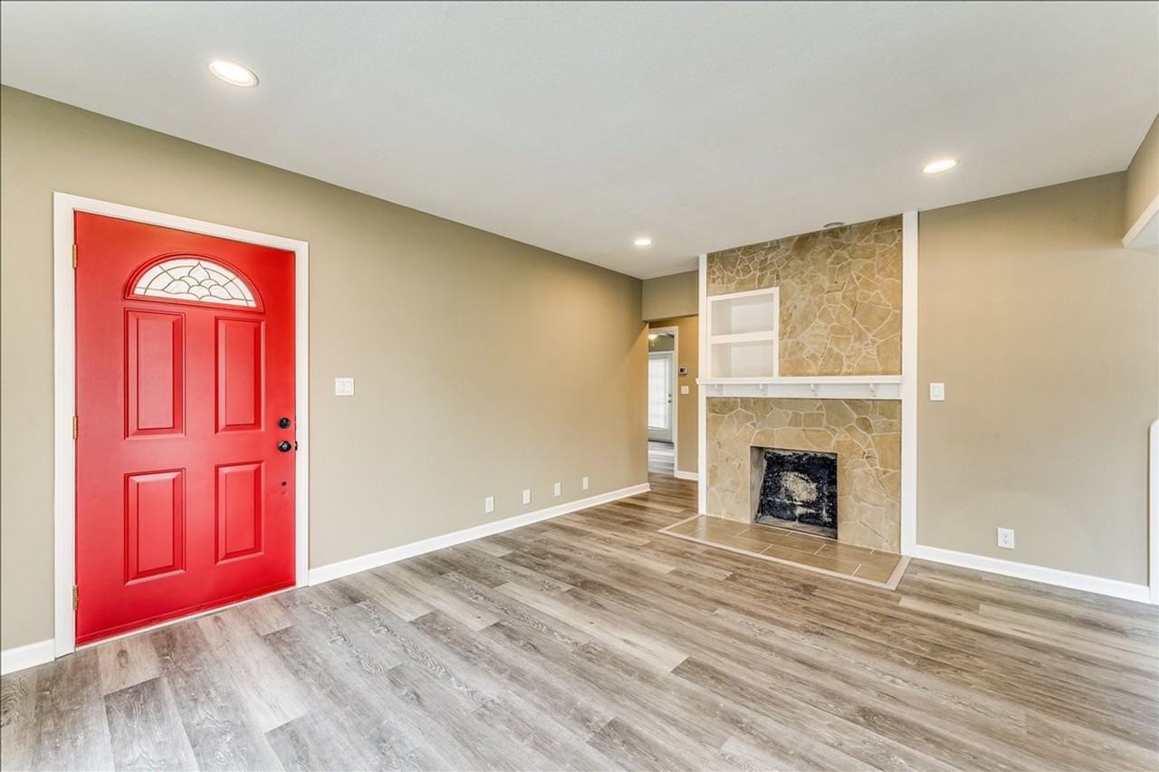 1613 N Burns St - Photo 5 of 25